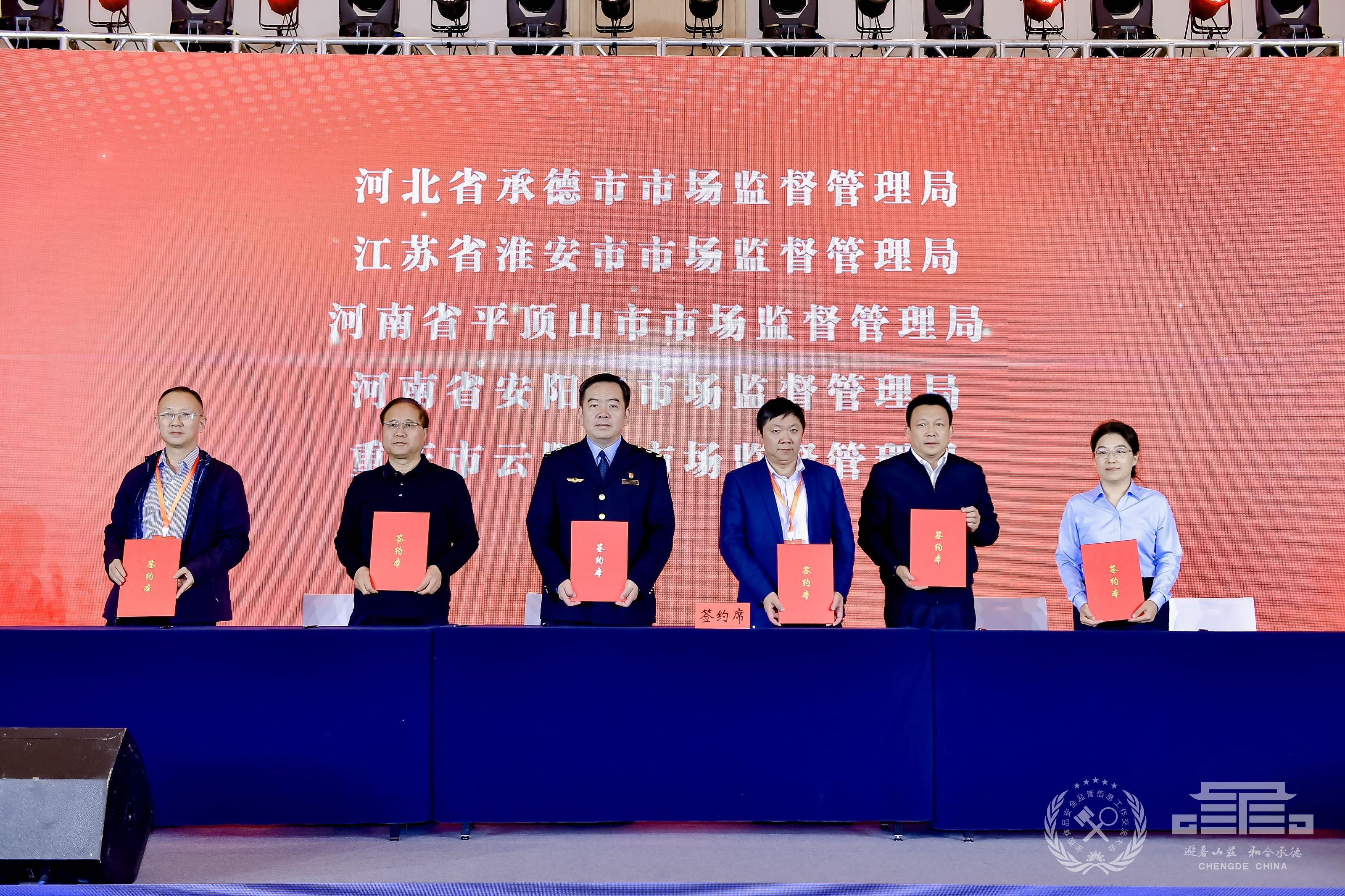 1518192107088057.jpg 41df62d05544bf3d5f754d12729b2e9.jpg