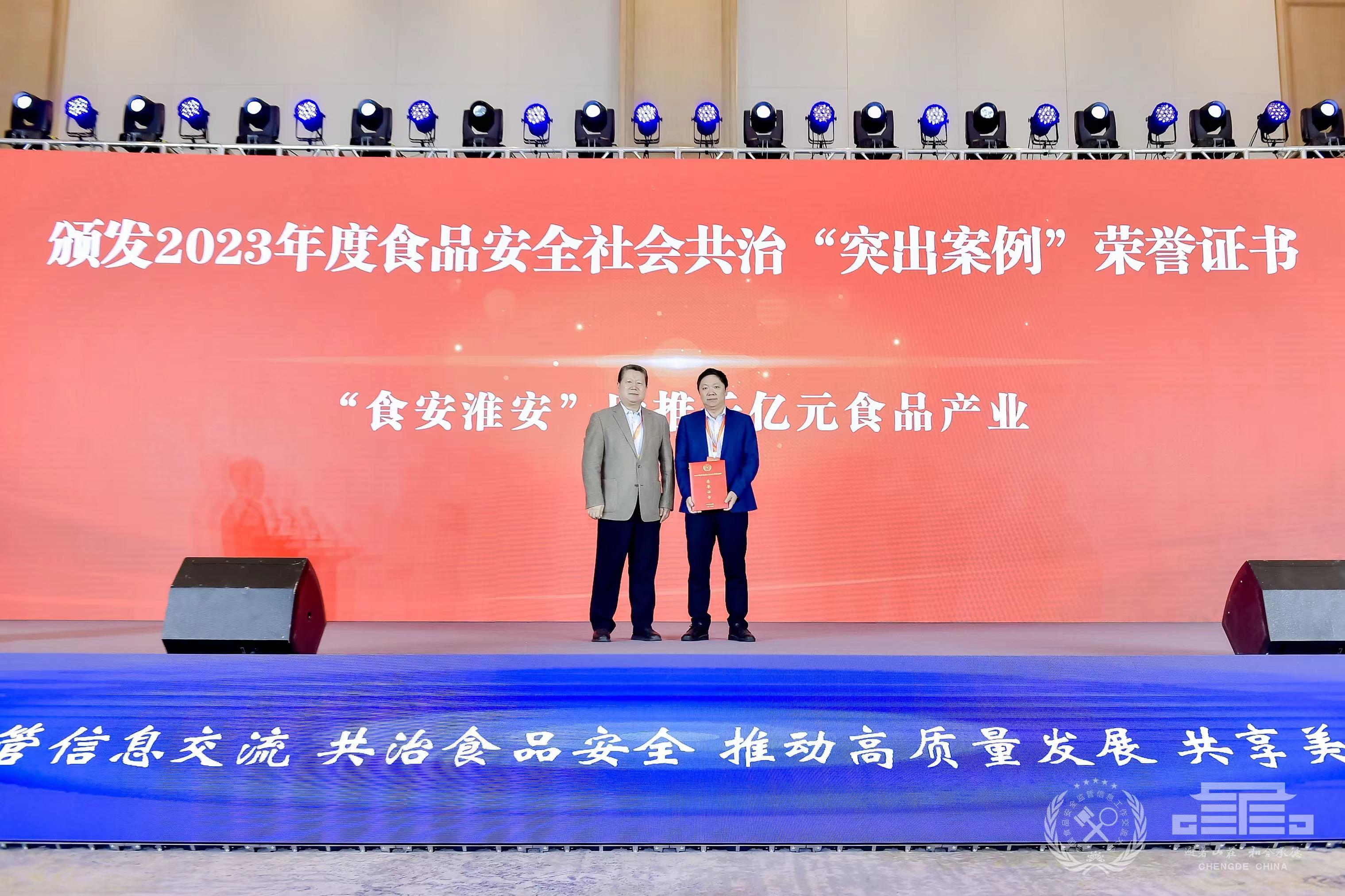 1534372669255252.jpg 3af90db191524852908fec760bcb90f.jpg